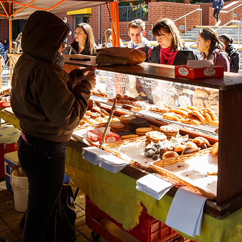 Farmer's market stand