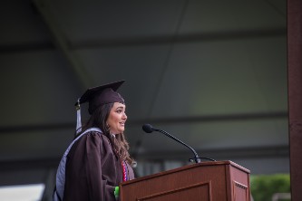 student speaker Jessica Scuderi ’21 