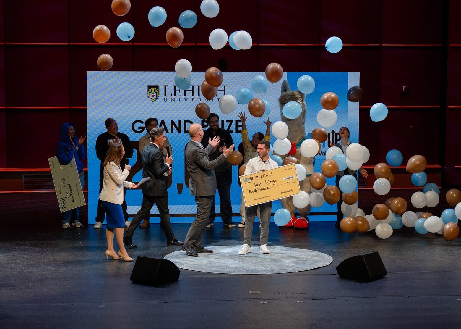 Ballons falling during presentation