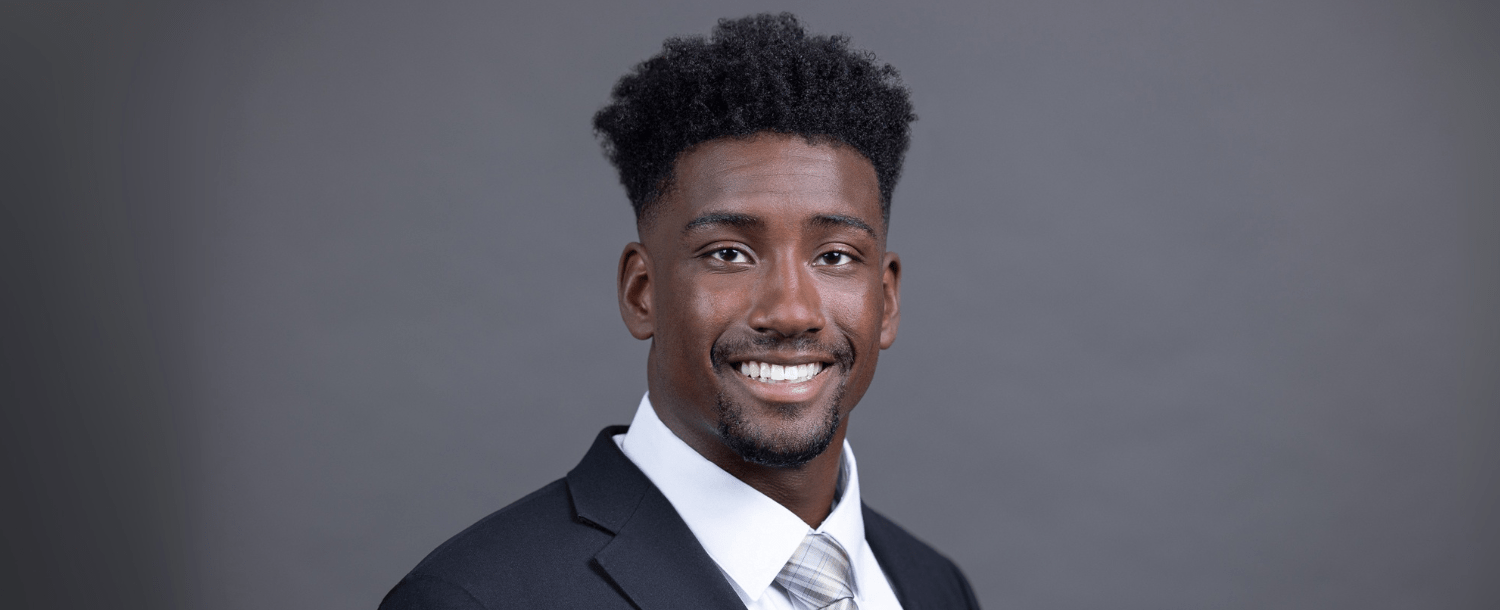 Aaron Williams '26 Hero